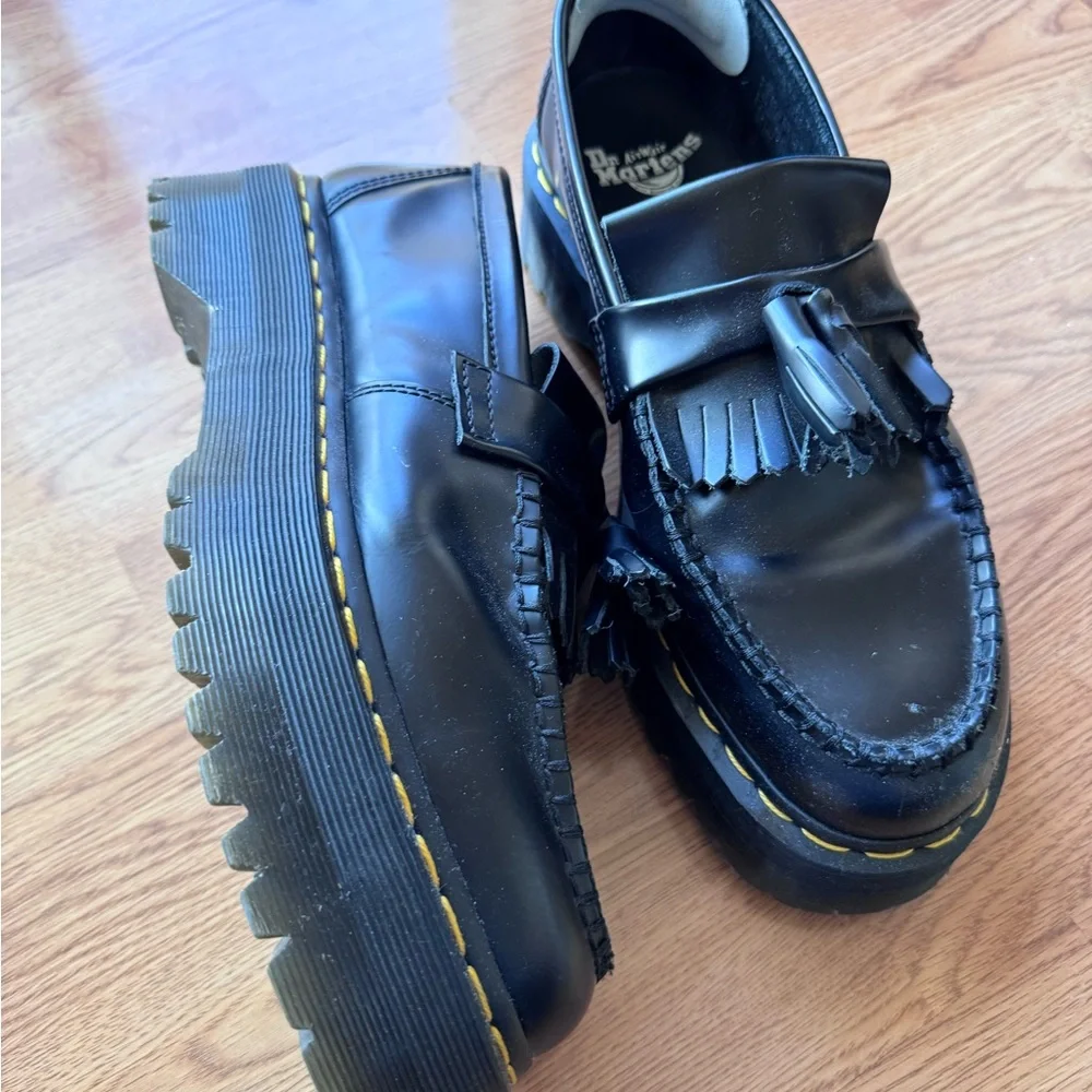 Dr . Martens Adrian loafers